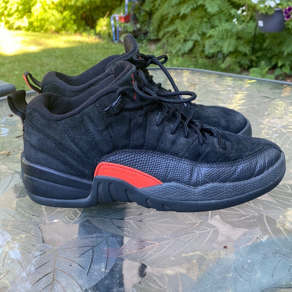 Air Jordan 23, Youth size 5.5, black.